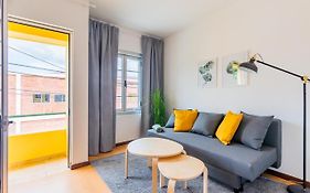 Mirasol - Casa Com Patio No Centro De Anadia